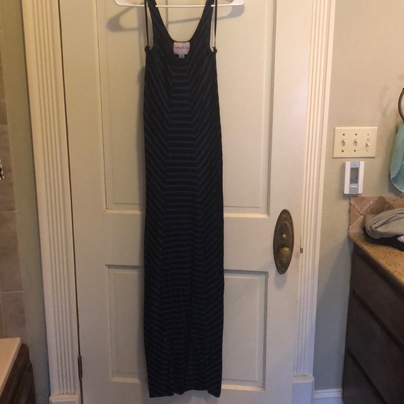 Maxi dress! - Picture 3 of 3